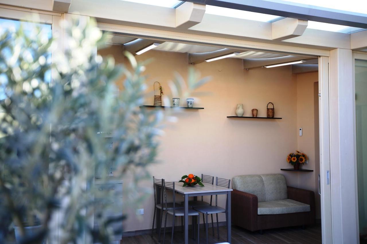 Re Sole Case Vacanze - Esclusivo Attico M A R T E Con Spaziosissima Terrazza Solarium Attrezzata Avola Kültér fotó
