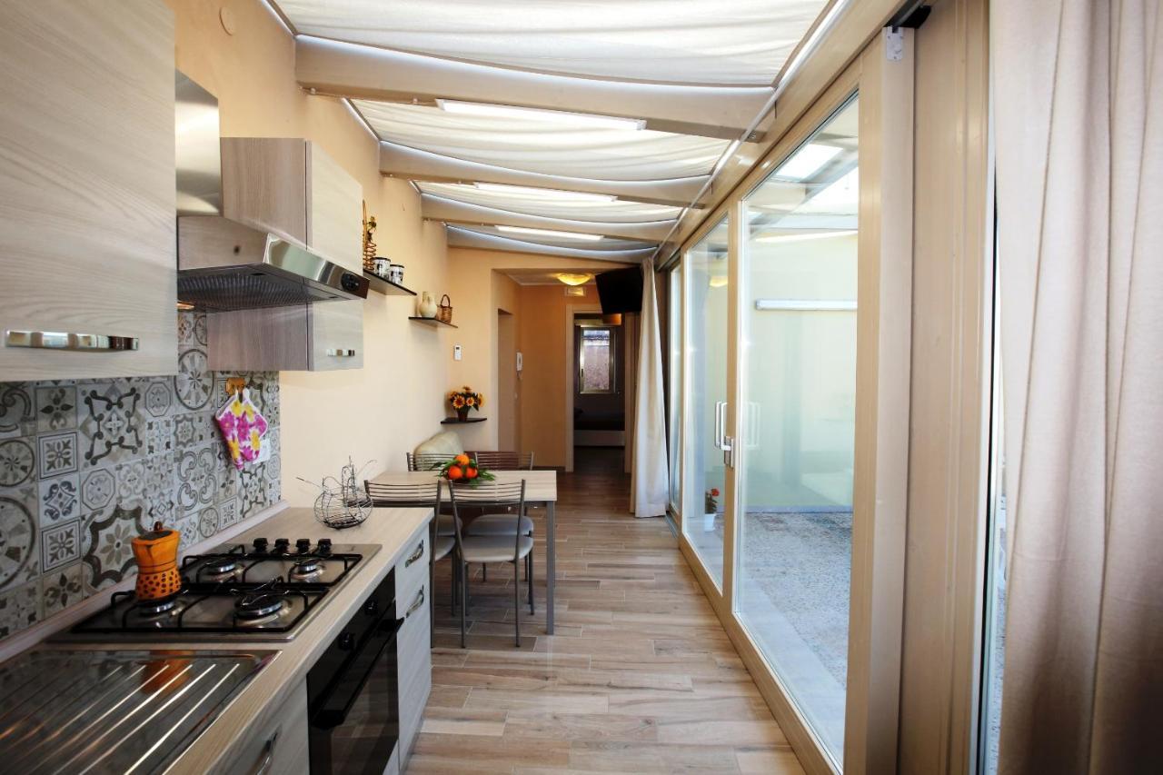 Re Sole Case Vacanze - Esclusivo Attico M A R T E Con Spaziosissima Terrazza Solarium Attrezzata Avola Kültér fotó