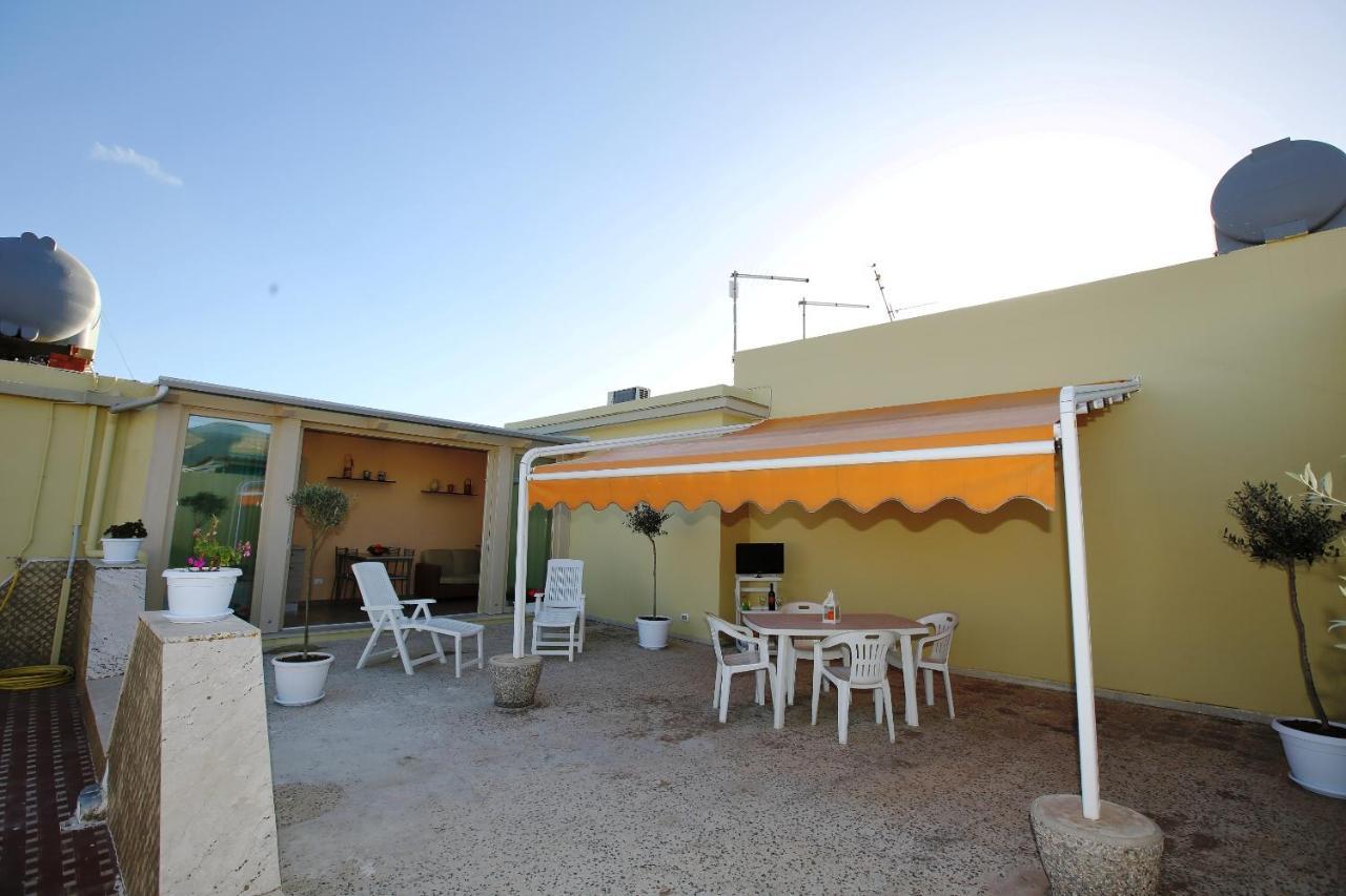 Re Sole Case Vacanze - Esclusivo Attico M A R T E Con Spaziosissima Terrazza Solarium Attrezzata Avola Kültér fotó