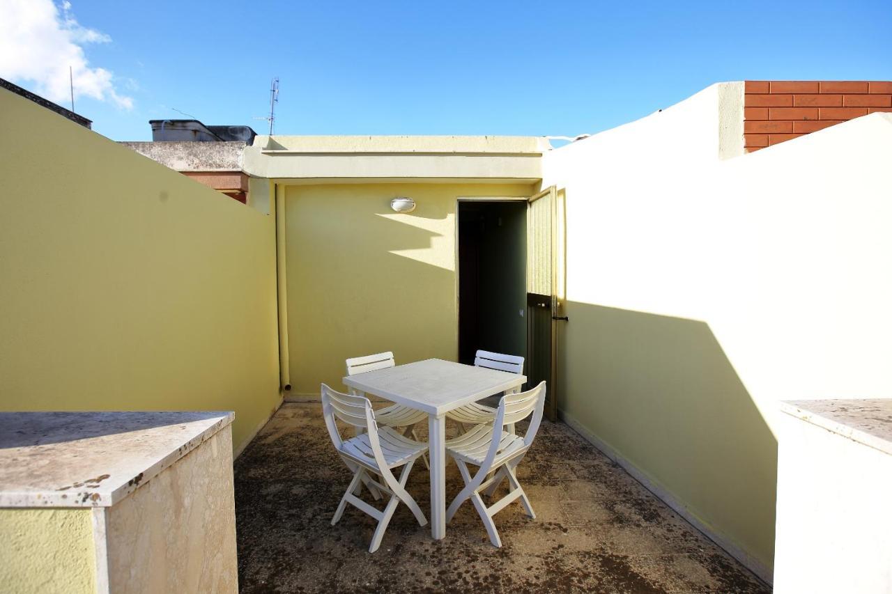 Re Sole Case Vacanze - Esclusivo Attico M A R T E Con Spaziosissima Terrazza Solarium Attrezzata Avola Kültér fotó